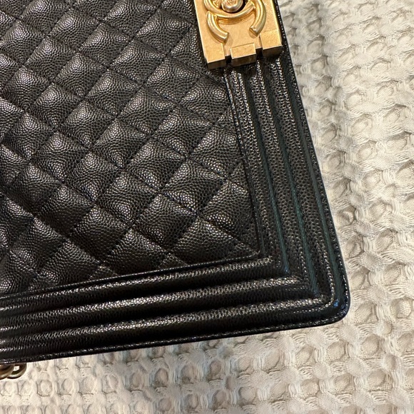 Authentic Chanel boy bag in excellent condition. - Picture 5 of 13